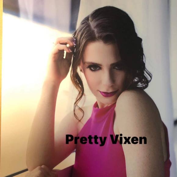 Meet your Posher, Kayla - Picture 1 of 1